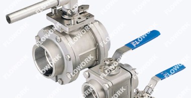 What is the difference between fixed and floating ball valves?